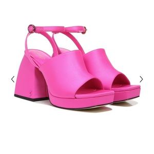 Pink 90s Sam Edelman heel